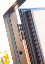 Входные двери с терморазрывом: комфорт и энергоэффективность для вашего дома