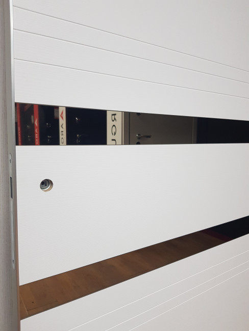 Межкомнатная дверь Эко Шпон ALUM-13 Вельвет белый горизонт