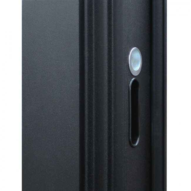 Входная дверь Ньюкасл