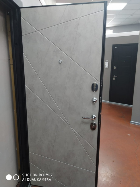 Входная дверь Bravo R Граффити-5.5 Kale Look Art Входная дверь Bravo R Граффити-5.5 Kale Look Art